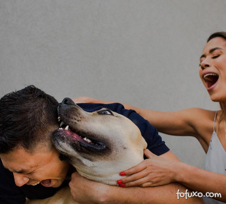 Casal viraliza com cachorro em ensaio pré-casamento - Foto 3
